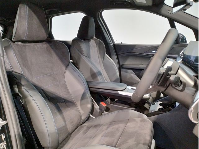 Bmw 2 SERIES 2023-06 18869-13