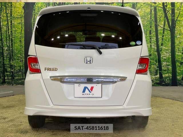 Honda FREED 2015-05 211131-16