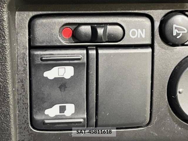 Honda FREED 2015-05 211131-6