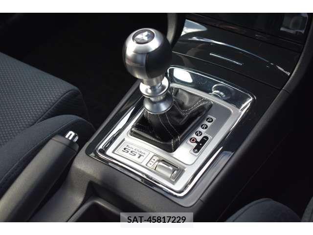 Mitsubishi LANCER 2014-02 208075-5