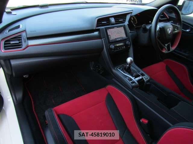 Honda CIVIC 2017-10 215443-15