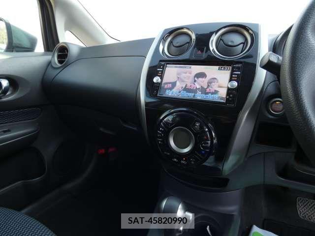 Nissan NOTE 2015-09 255378-11