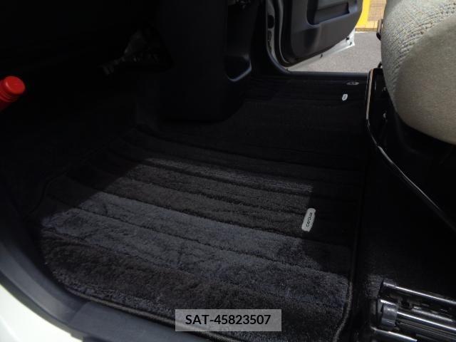 Daihatsu MOVE 2017-05 279056-18