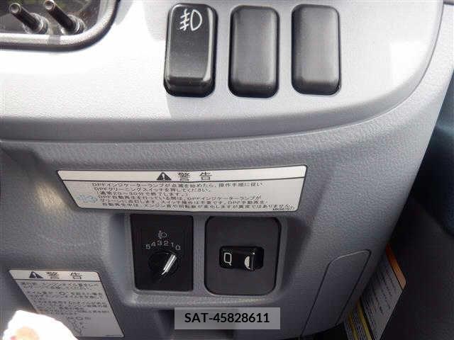 Mitsubishi CANTER 2012-09 333758-6