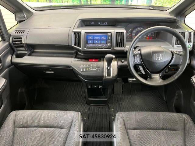 Honda STEP WGN 2011-10 324618-1