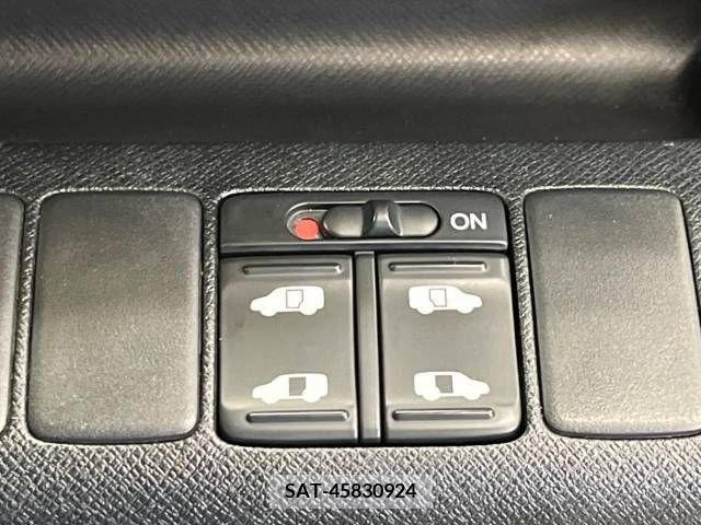 Honda STEP WGN 2011-10 324618-5