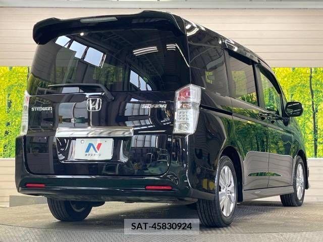 Honda STEP WGN 2011-10 324618-17