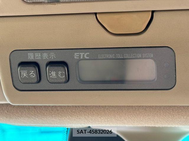 Toyota CELSIOR 1992-04 379847-28
