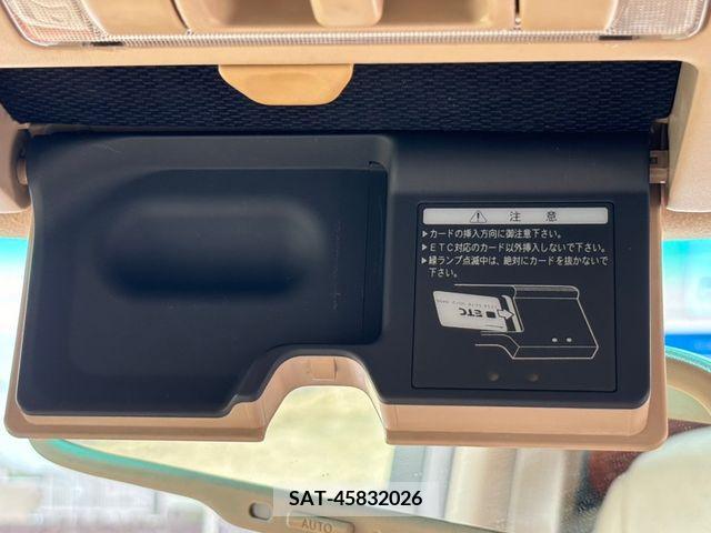 Toyota CELSIOR 1992-04 379847-21