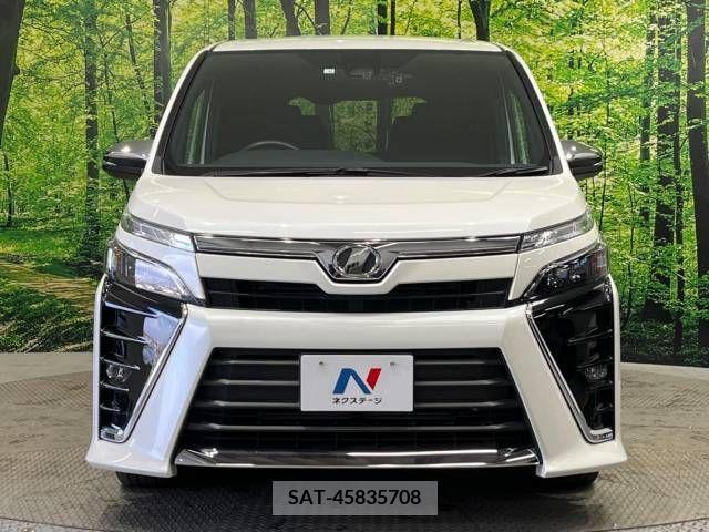 Toyota VOXY 2018-06 224390-15