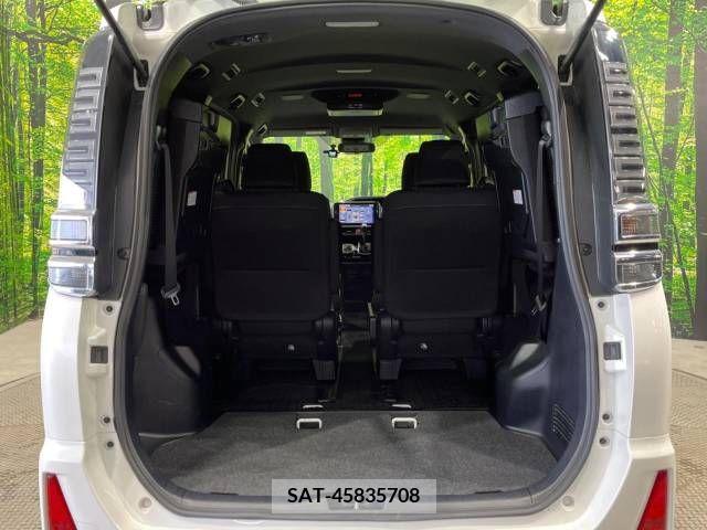 Toyota VOXY 2018-06 224390-11
