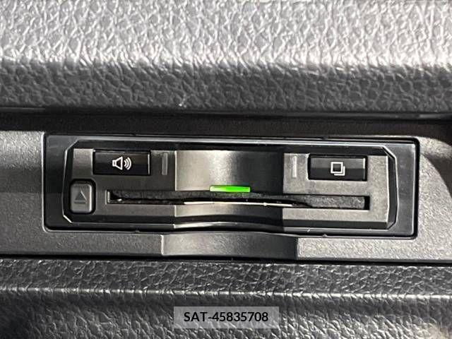 Toyota VOXY 2018-06 224390-7
