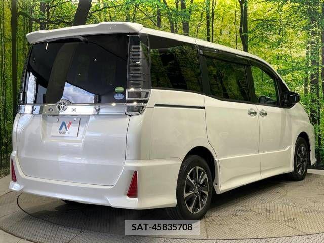 Toyota VOXY 2018-06 224390-18