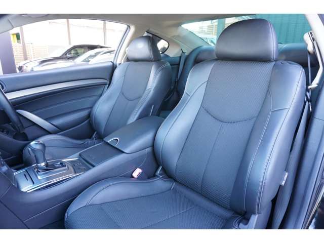 Nissan SKYLINE COUPE 2011-12 10882-16