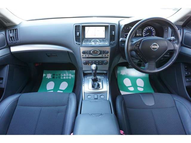 Nissan SKYLINE COUPE 2011-12 10882-3