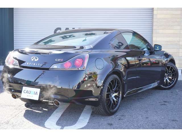 Nissan SKYLINE COUPE 2011-12 10882-8