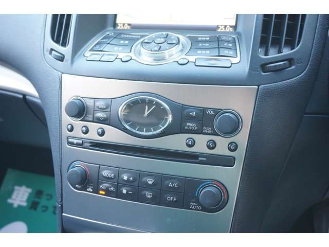 Nissan SKYLINE COUPE 2011-12 10882-11