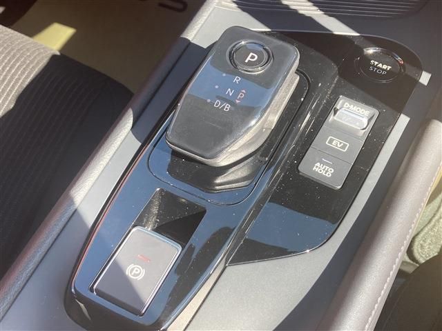Nissan NOTE 2021-08 7945-15