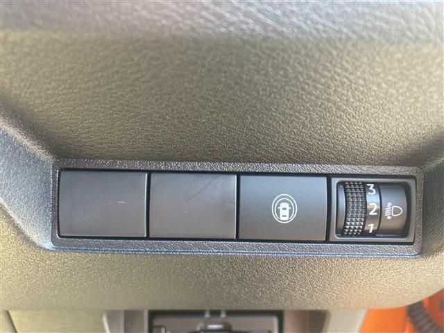 Nissan NOTE 2021-08 7945-17