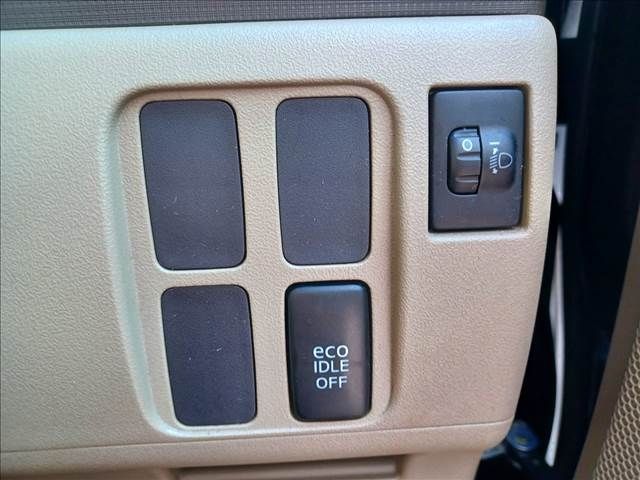 Daihatsu TANTO 2013-03 6942-8