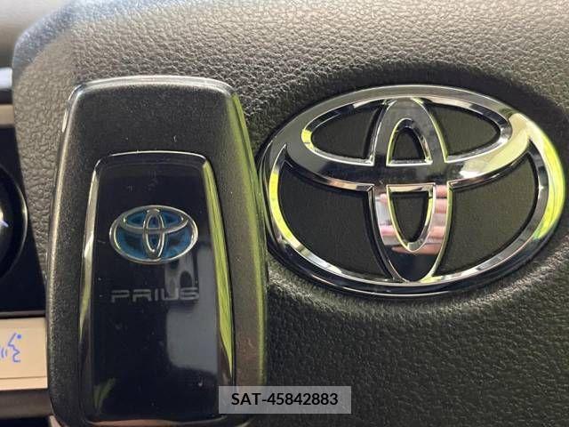 Toyota PRIUS 2017-10 210412-7