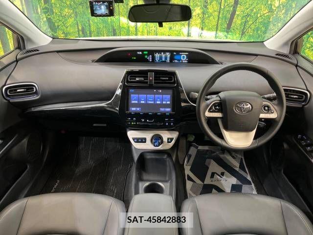 Toyota PRIUS 2017-10 210412-1