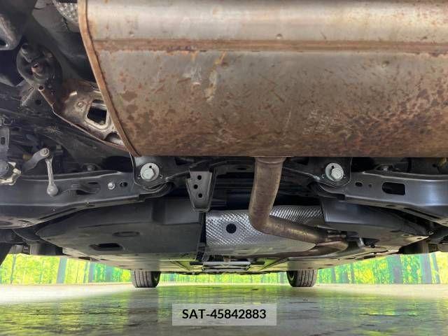 Toyota PRIUS 2017-10 210412-19