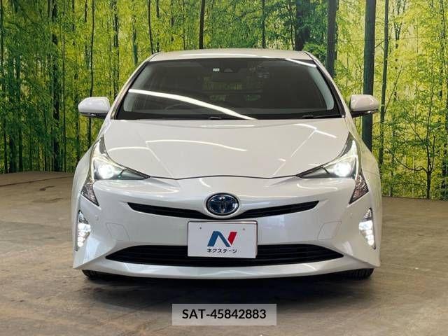 Toyota PRIUS 2017-10 210412-14