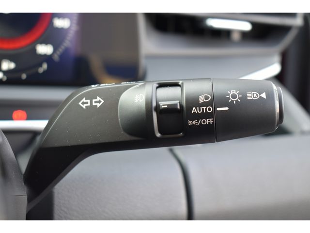 Nissan AURA 2022-07 181283-17