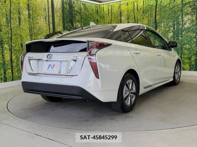 Toyota PRIUS 2016-07 345707-17