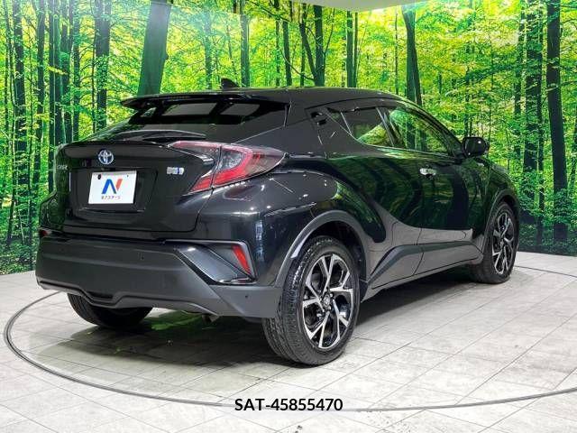 Toyota C-HR 2018-04 389958-17