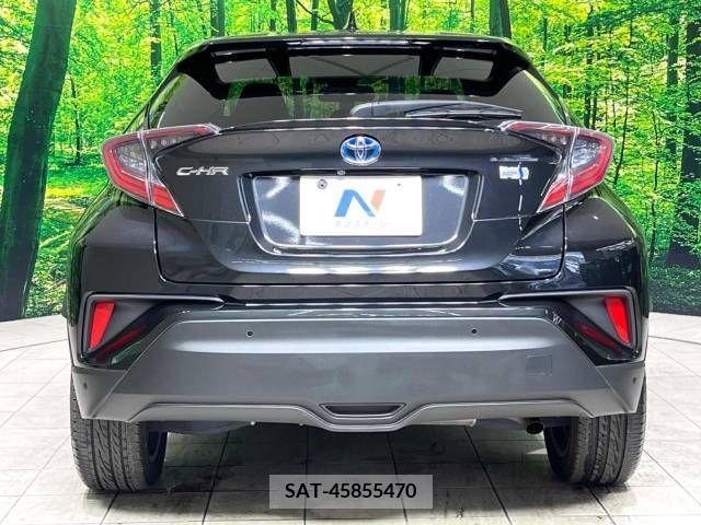 Toyota C-HR 2018-04 389958-15