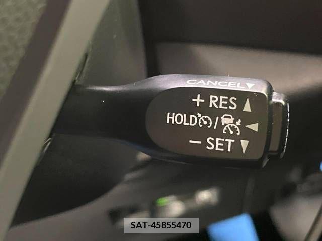 Toyota C-HR 2018-04 389958-5