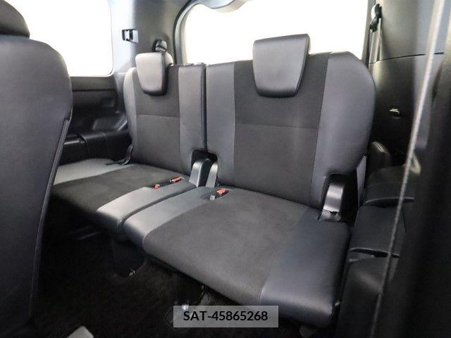 Toyota NOAH 2017-12 321554-7