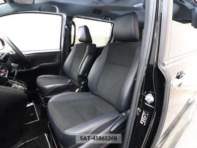 Toyota NOAH 2017-12 321554-5