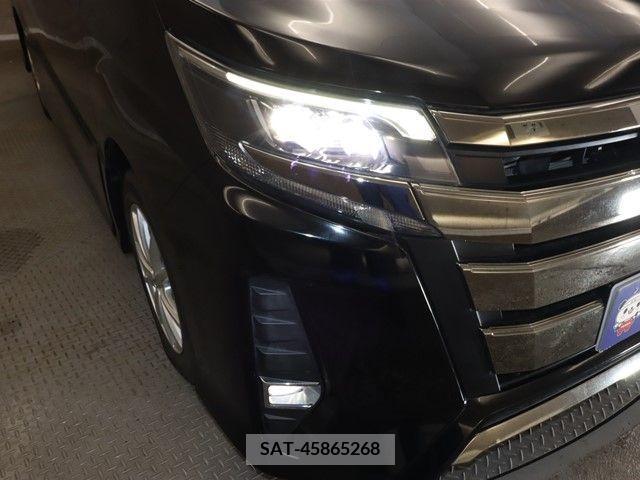 Toyota NOAH 2017-12 321554-19