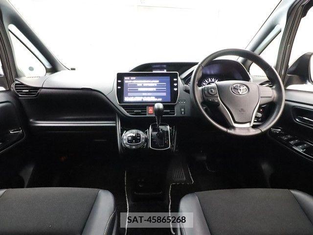 Toyota NOAH 2017-12 321554-2