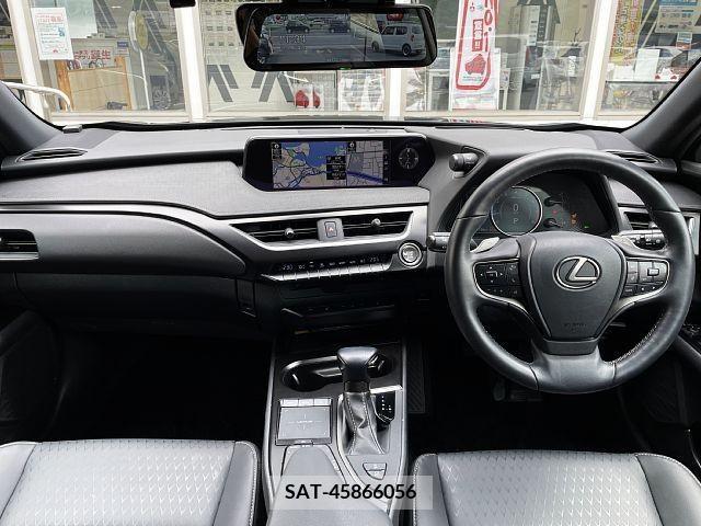 Lexus UX 2022-01 388326-1