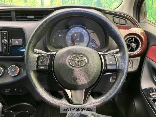 Toyota VITZ 2017-12 251613-11