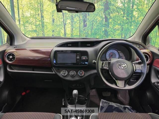 Toyota VITZ 2017-12 251613-1