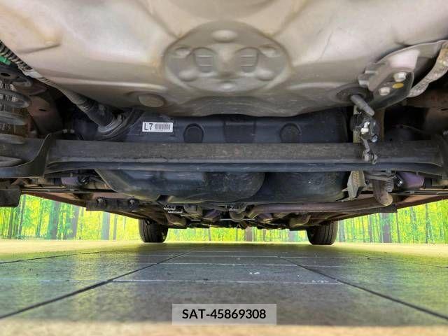 Toyota VITZ 2017-12 251613-19