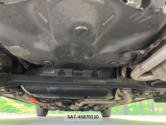 Toyota AQUA 2018-06 260534-19