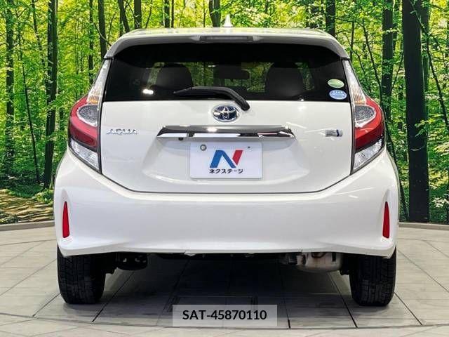 Toyota AQUA 2018-06 260534-15