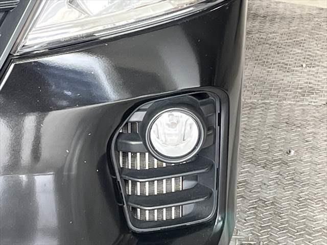 Nissan NV350 Caravan 2018-09 193546-10