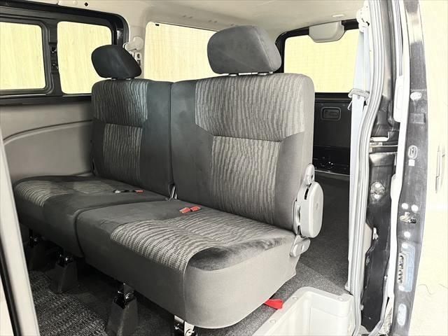 Nissan NV350 Caravan 2018-09 193546-22