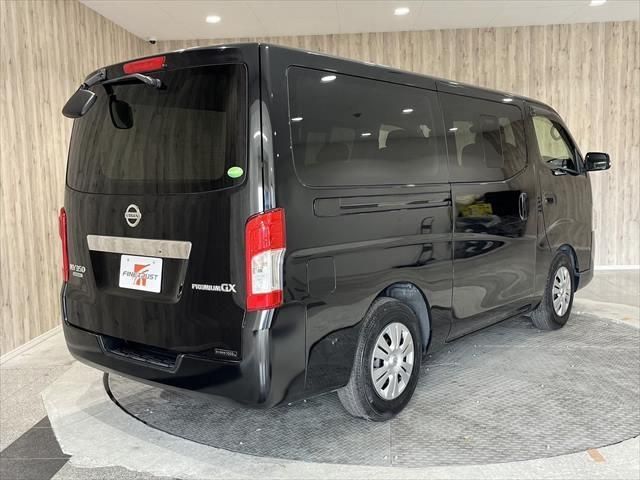 Nissan NV350 Caravan 2018-09 193546-4