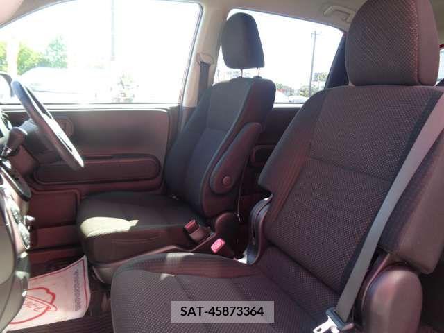 Toyota SPADE 2015-08 375813-9