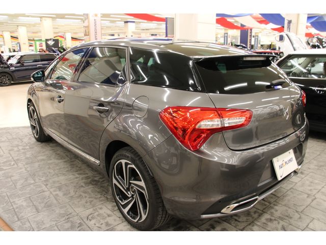 Citroen DS5 2017-10 23495-25