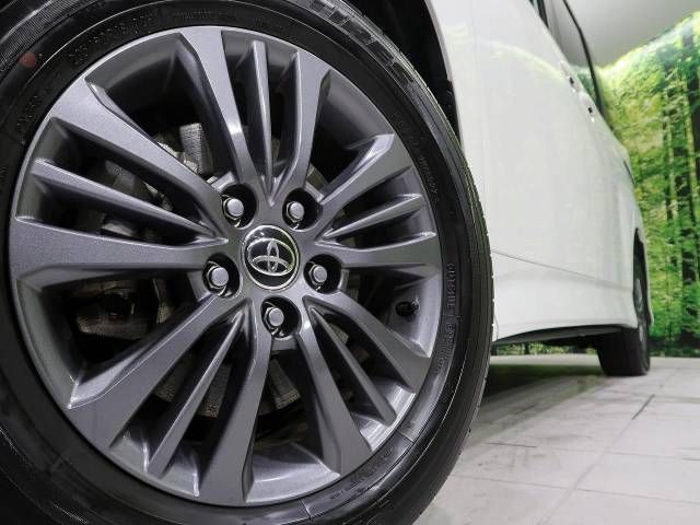 Toyota VOXY 2022-04 5486-13