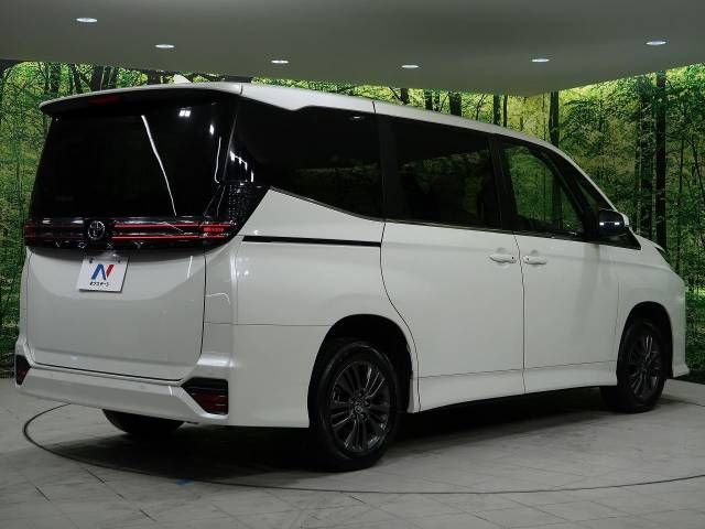 Toyota VOXY 2022-04 5486-17